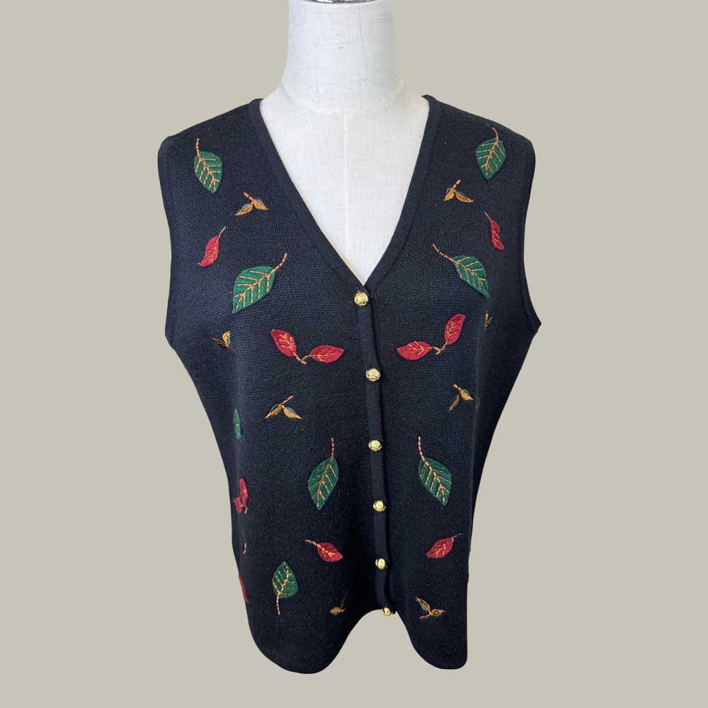 Crystal Kobe Vintage Black Knit Fall Leaf Embroidered Button Front Vest Large